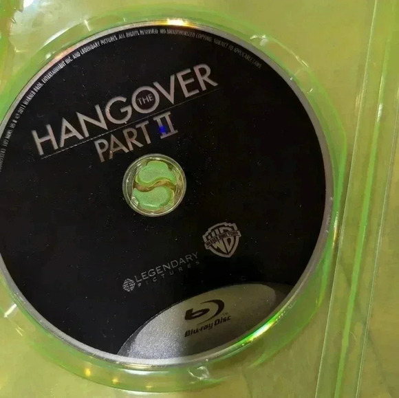 The Hangover Part 2 DVD (EUC) - Picture 2 of 2